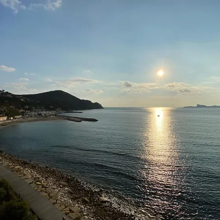 Appartamento Studio La Pinède *